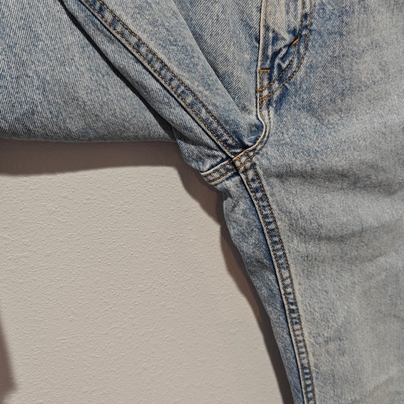 Levi's Premium Jeans Straight Leg Distressed Women's Size 24 Light Wash Cotton - Picture 6 of 10